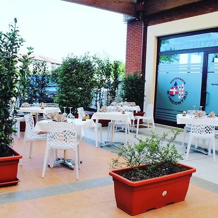 Turin Airport Hotel & Residence San Francesco al Campo Екстериор снимка