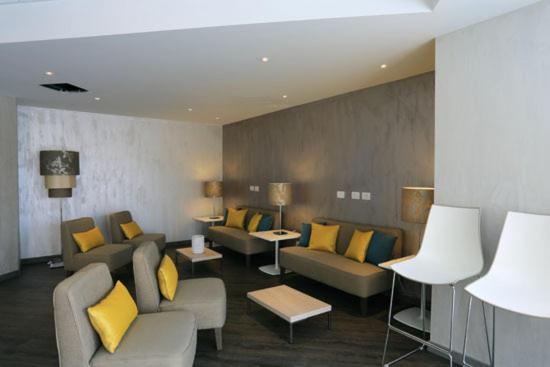Turin Airport Hotel & Residence San Francesco al Campo Екстериор снимка